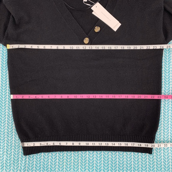 Adyson Parker NWT Black Button V-Neck Sweater, 2X - Picture 5 of 11